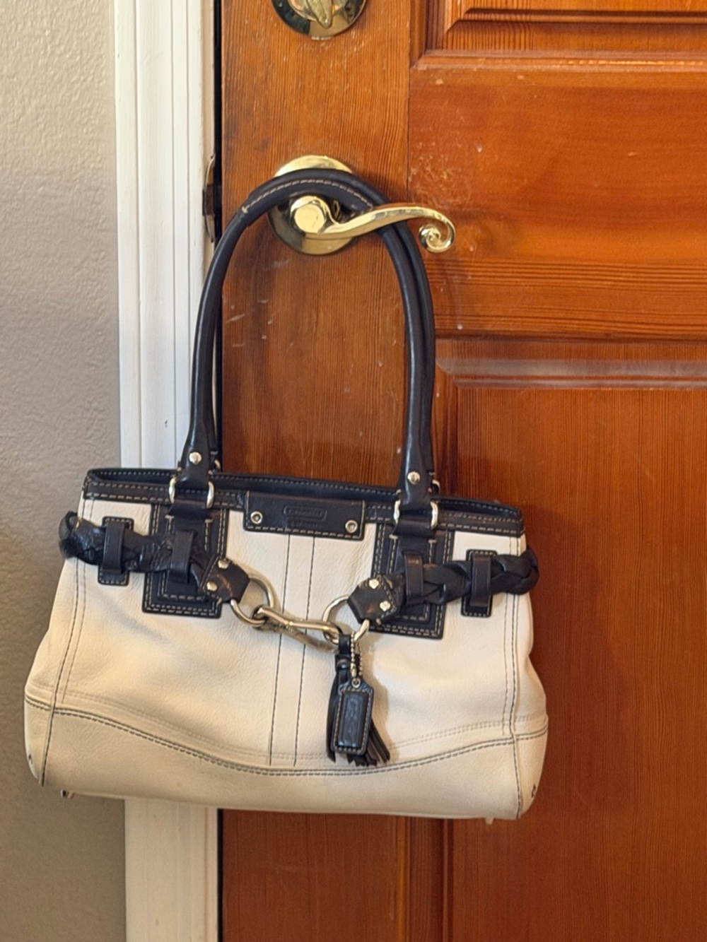 Coach Hampton braided satchel in white and black pebble leather - Picture 3 of 16